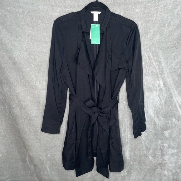 H&M + Short Lyocell Trenchcoat Decorative Shoulder Tabs Draped Lapels Tie Belt - Picture 1 of 8